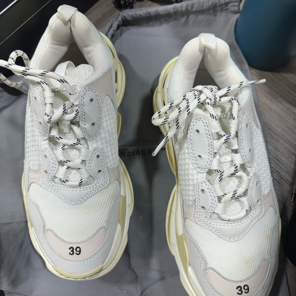 Balenciaga shoes - Picture 8 of 13